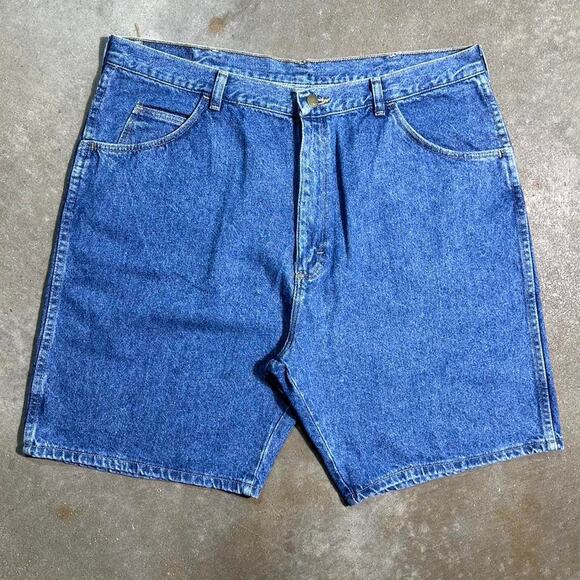 Vintage Wrangler Blue Denim Baggy Jean Shorts Mens 40" Skater Medium Wash Jorts - Picture 2 of 4